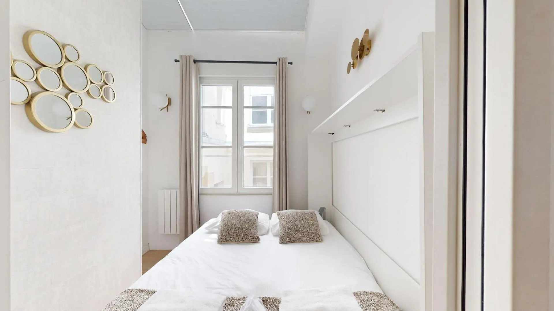 141 Suite Klein - Superbe Appartement A Paris. Apartman